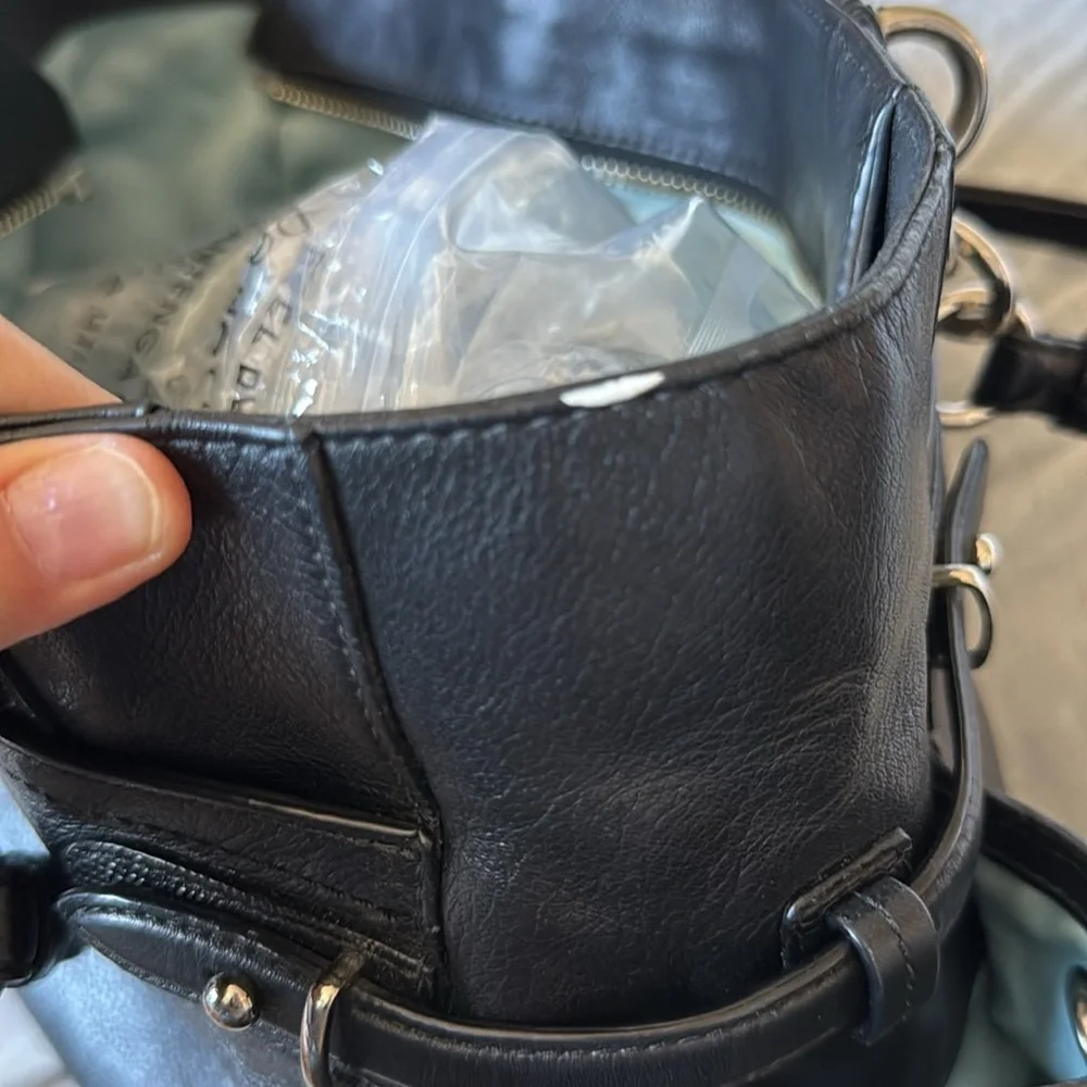 COACH Elegant Black Leather Tote Bag - Picture 10 of 17